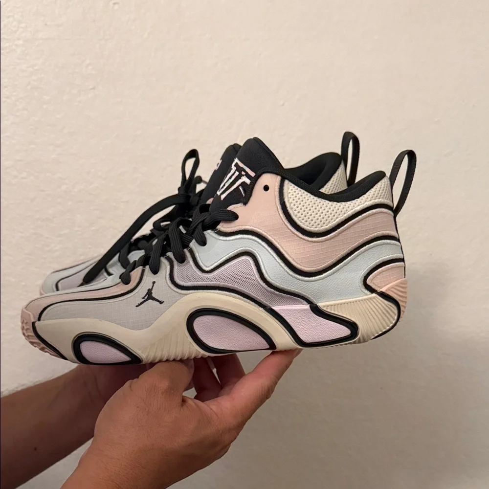 Air Jordan Tatum 3 Sidewalk Chalk Sneakers